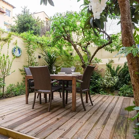 Oltrarno Bright Apartment Con Patio Privato Florence Buitenkant foto